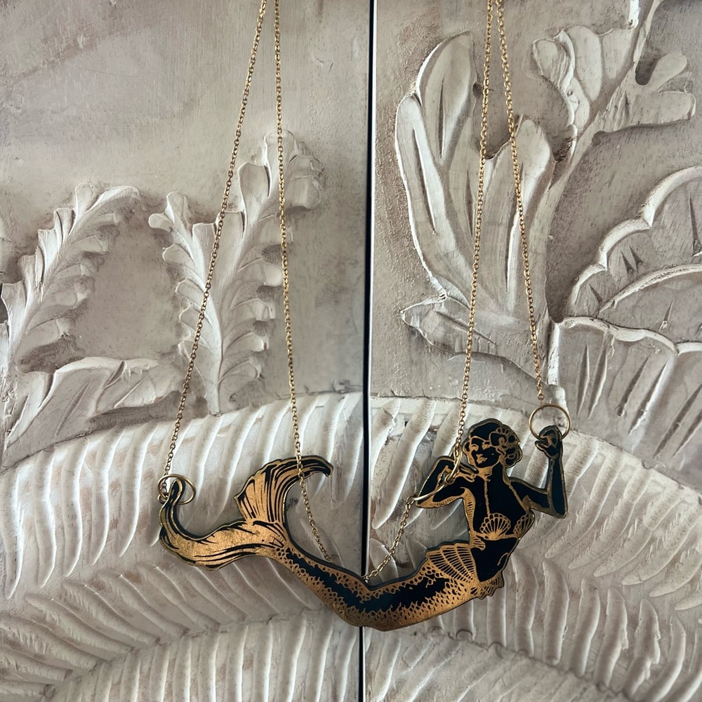 Rosita BonitaStatement Mermaid Necklace Black Gold Artisan Nautical Jewelry - Picture 4 of 7